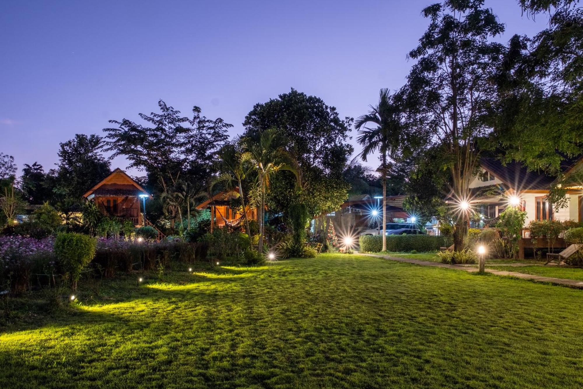 The Nest House Hotel Пай Екстериор снимка