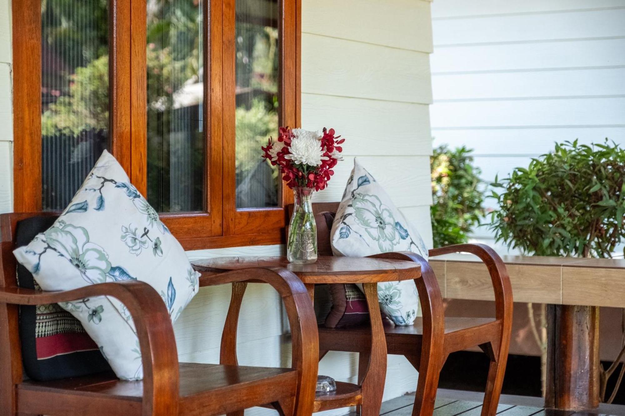 The Nest House Hotel Пай Екстериор снимка